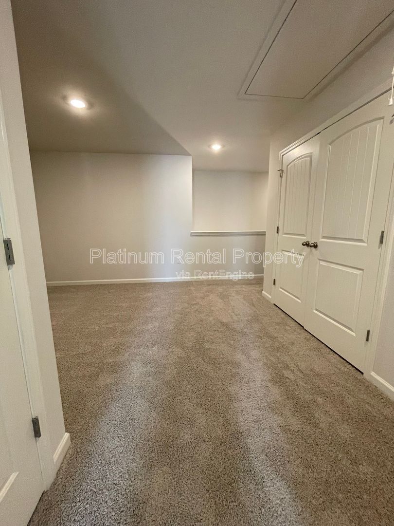 BRAND NEW 3 bedroom, 2.5 bathroom home just minutes away from downtown Dahlonega by Platinum Property Management Services, Inc. property image