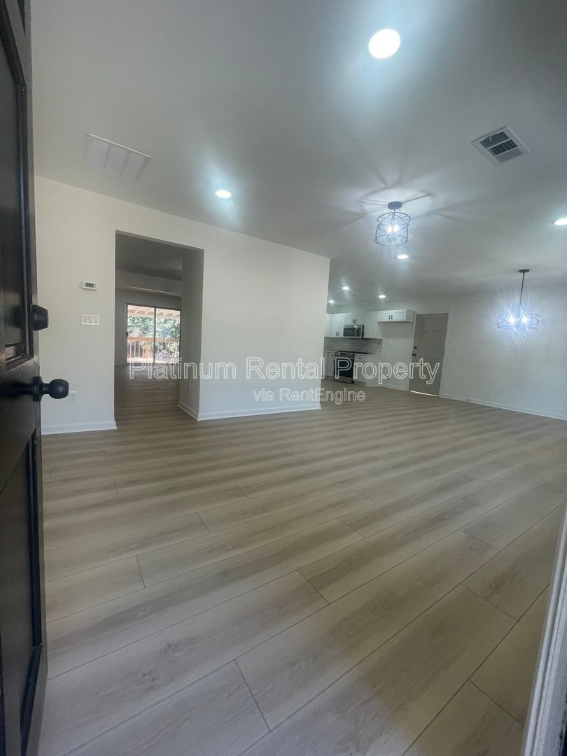 Simply exquisite, 1960's brick ranch on a basement in fantastic Cascade location, by Platinum Property Management Services, Inc. property image