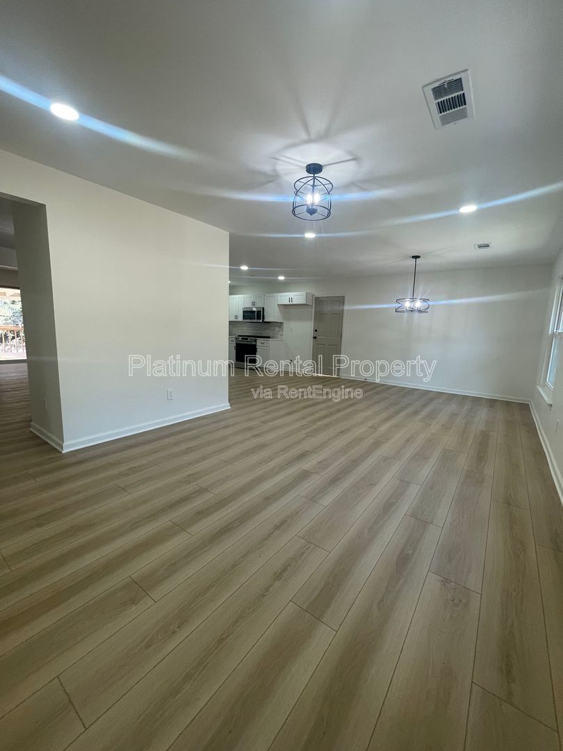 Simply exquisite, 1960's brick ranch on a basement in fantastic Cascade location, by Platinum Property Management Services, Inc. property image