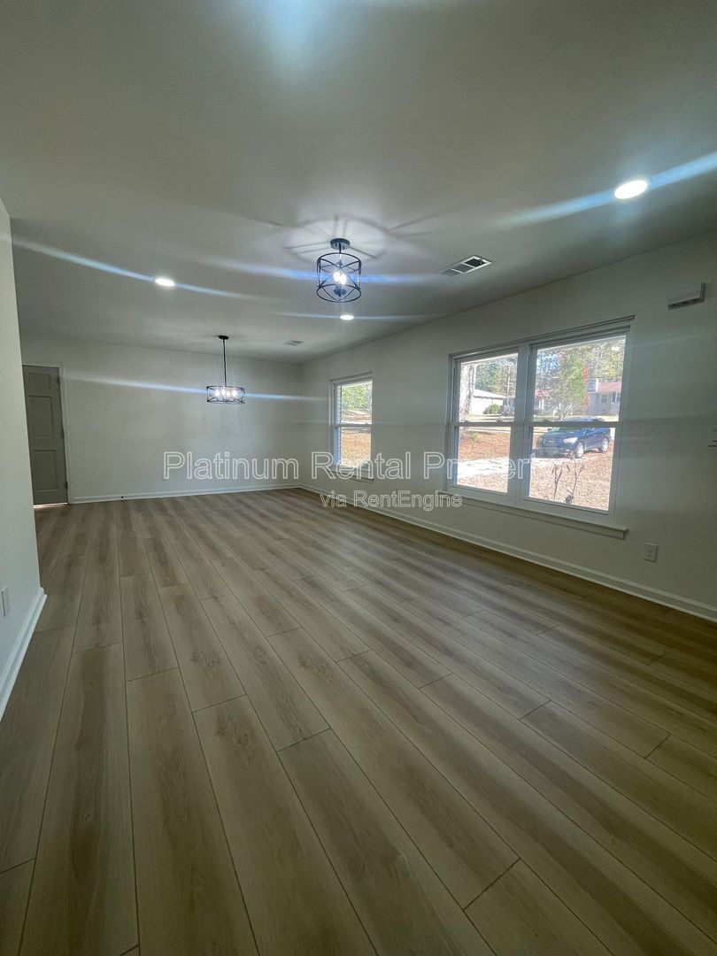 Simply exquisite, 1960's brick ranch on a basement in fantastic Cascade location, by Platinum Property Management Services, Inc. property image