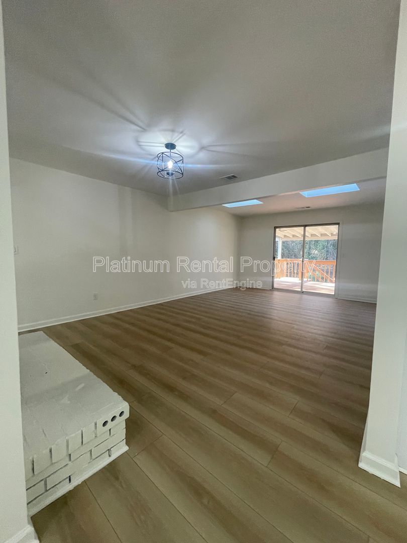 Simply exquisite, 1960's brick ranch on a basement in fantastic Cascade location, by Platinum Property Management Services, Inc. property image