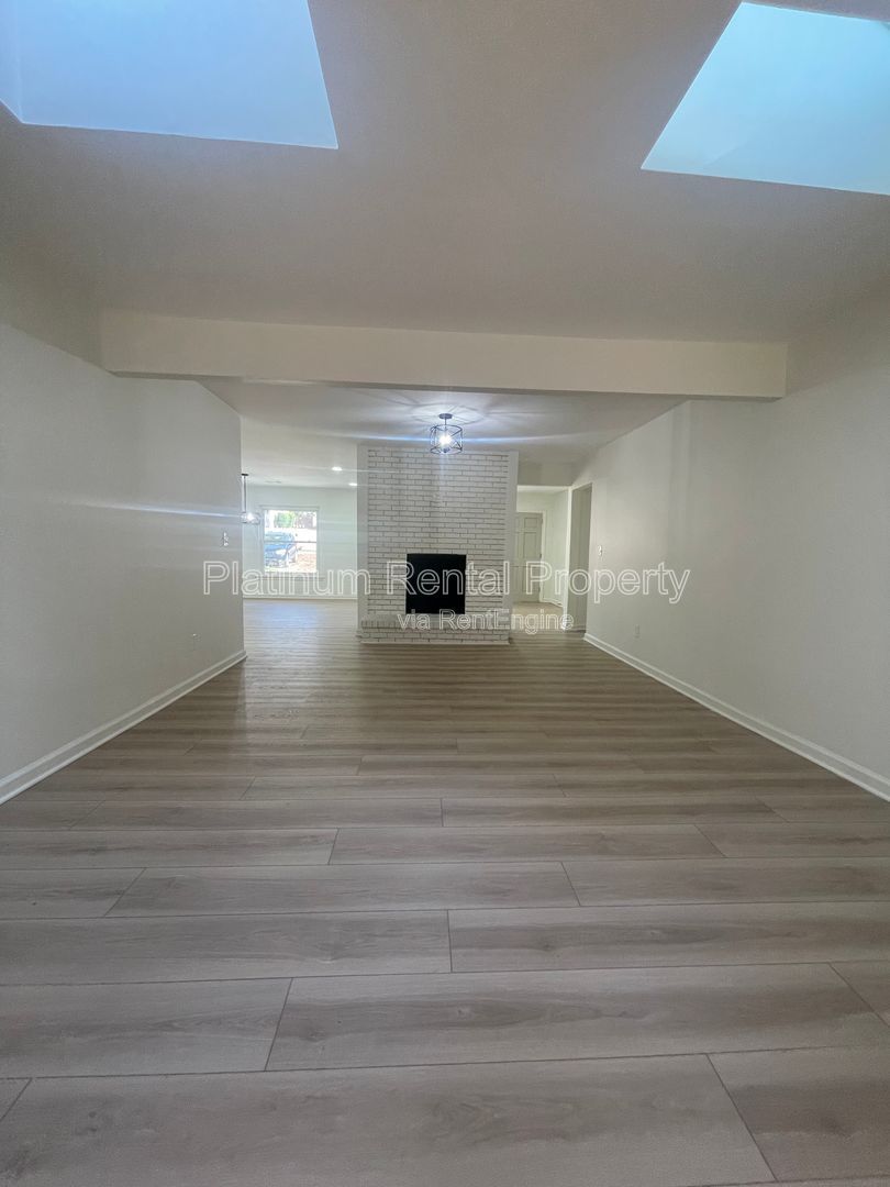 Simply exquisite, 1960's brick ranch on a basement in fantastic Cascade location, by Platinum Property Management Services, Inc. property image