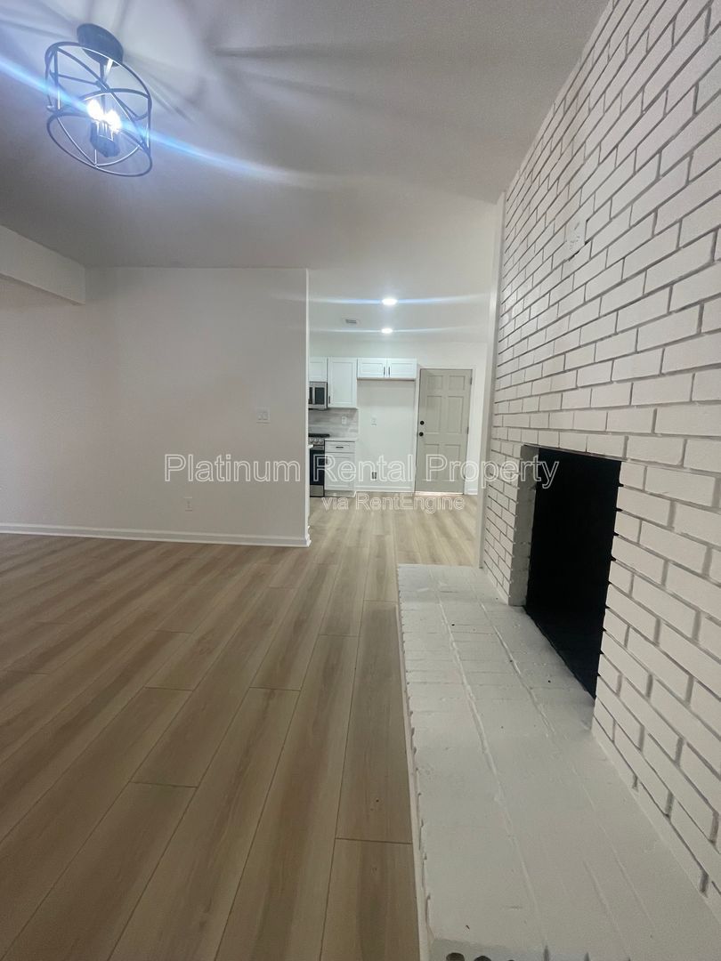 Simply exquisite, 1960's brick ranch on a basement in fantastic Cascade location, by Platinum Property Management Services, Inc. property image