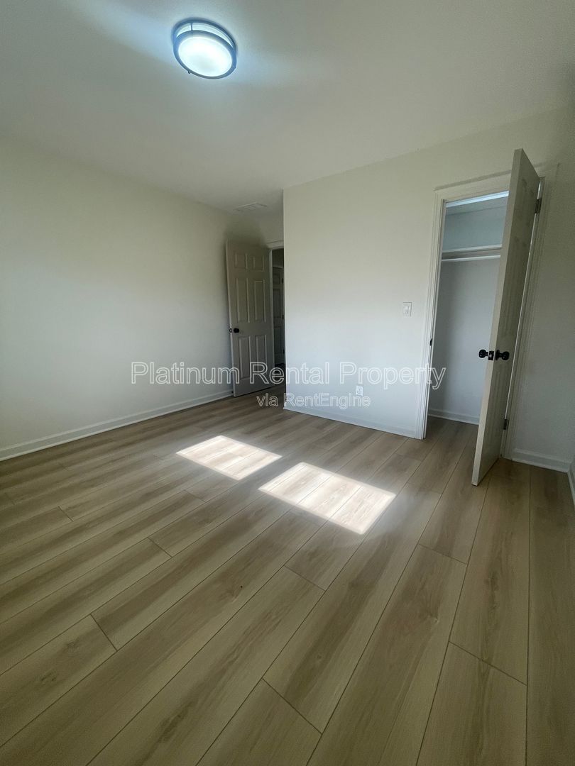 Simply exquisite, 1960's brick ranch on a basement in fantastic Cascade location, by Platinum Property Management Services, Inc. property image