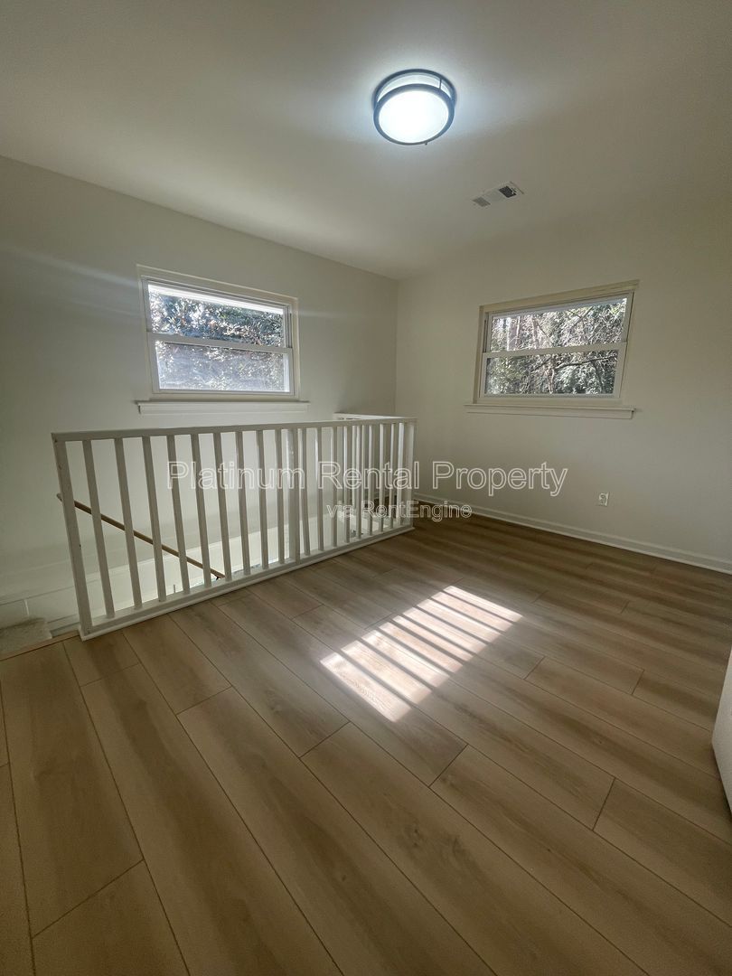 Simply exquisite, 1960's brick ranch on a basement in fantastic Cascade location, by Platinum Property Management Services, Inc. property image