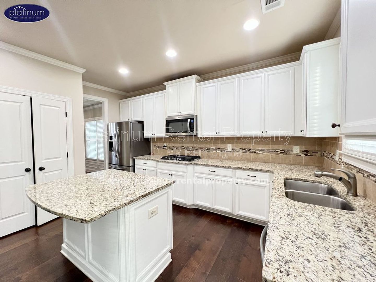 Gorgeous, 5 bedroom, executive home in convenient Marietta, off of Piedmont Road by Platinum Property Management Services, Inc. property image