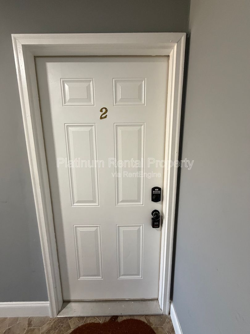 Completely UPDATED 2 bedroom unit in Monroe for rent by Platinum Property Management Services, Inc. property image