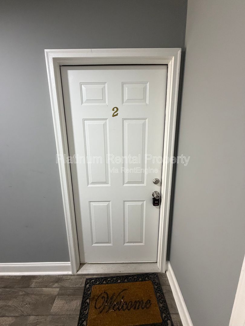 Well maintained 2 bedroom unit in Monroe for rent by Platinum Property Management Services, Inc. property image