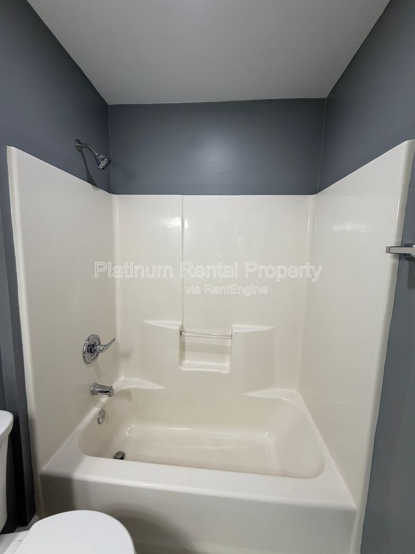Completely UPDATED 2 bedroom unit in Monroe for rent by Platinum Property Management Services, Inc. property image