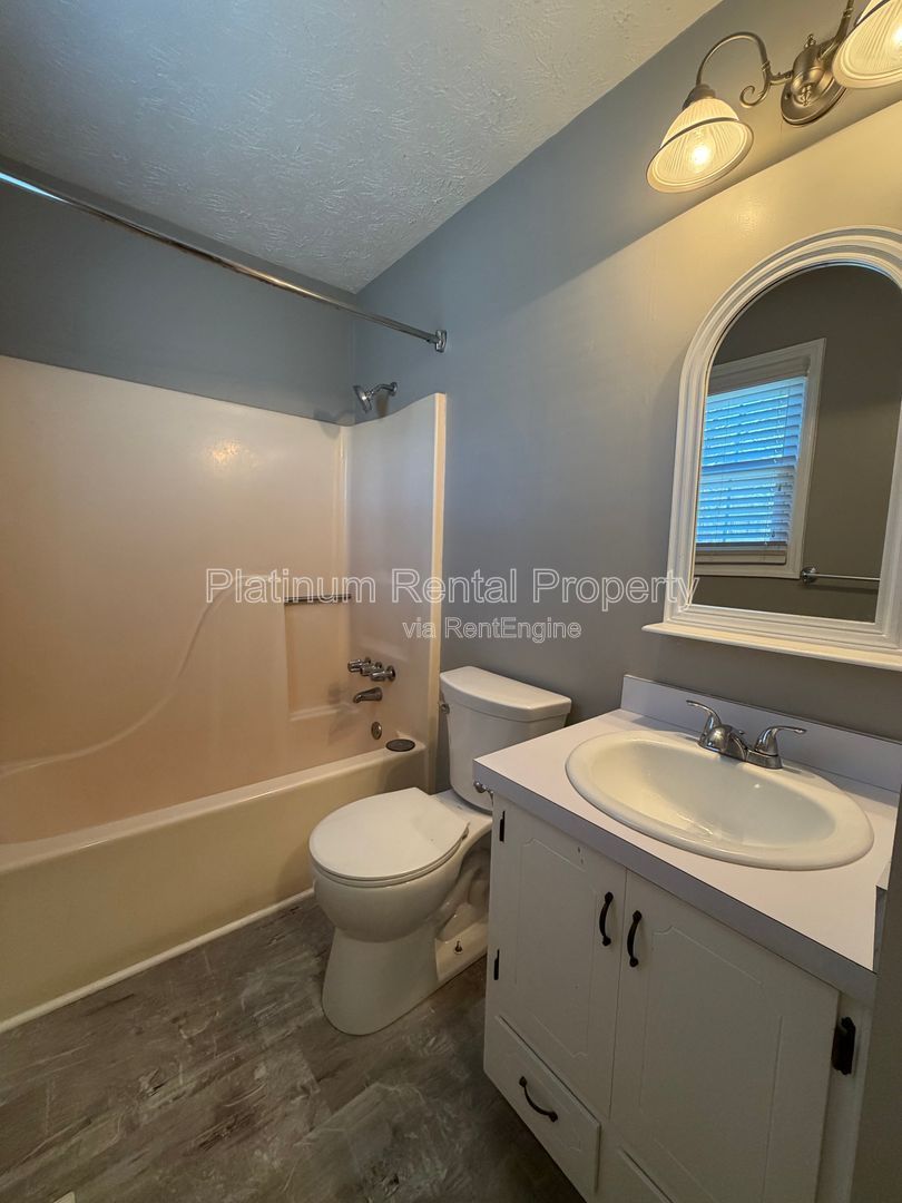 3 Bedroom Auburn Home with large lot For Rent by Platinum Property Management Services, Inc. property image