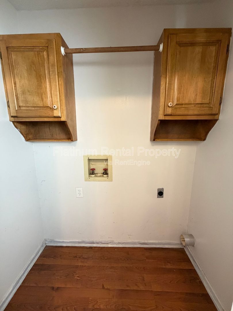 3 Bedroom Auburn Home with large lot For Rent by Platinum Property Management Services, Inc. property image