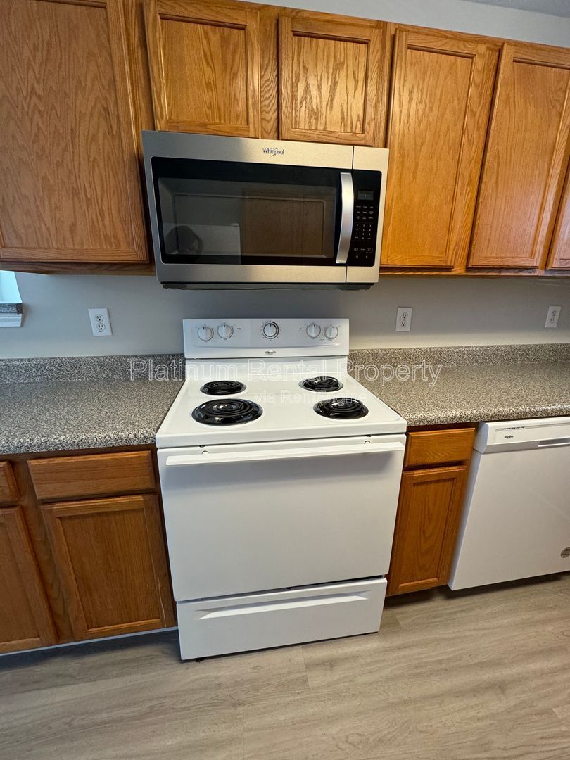 Charming 3 bedroom home in desirable Bridgetowne subdivision in North Forsyth County, by Platinum Property Management Services, Inc. property image