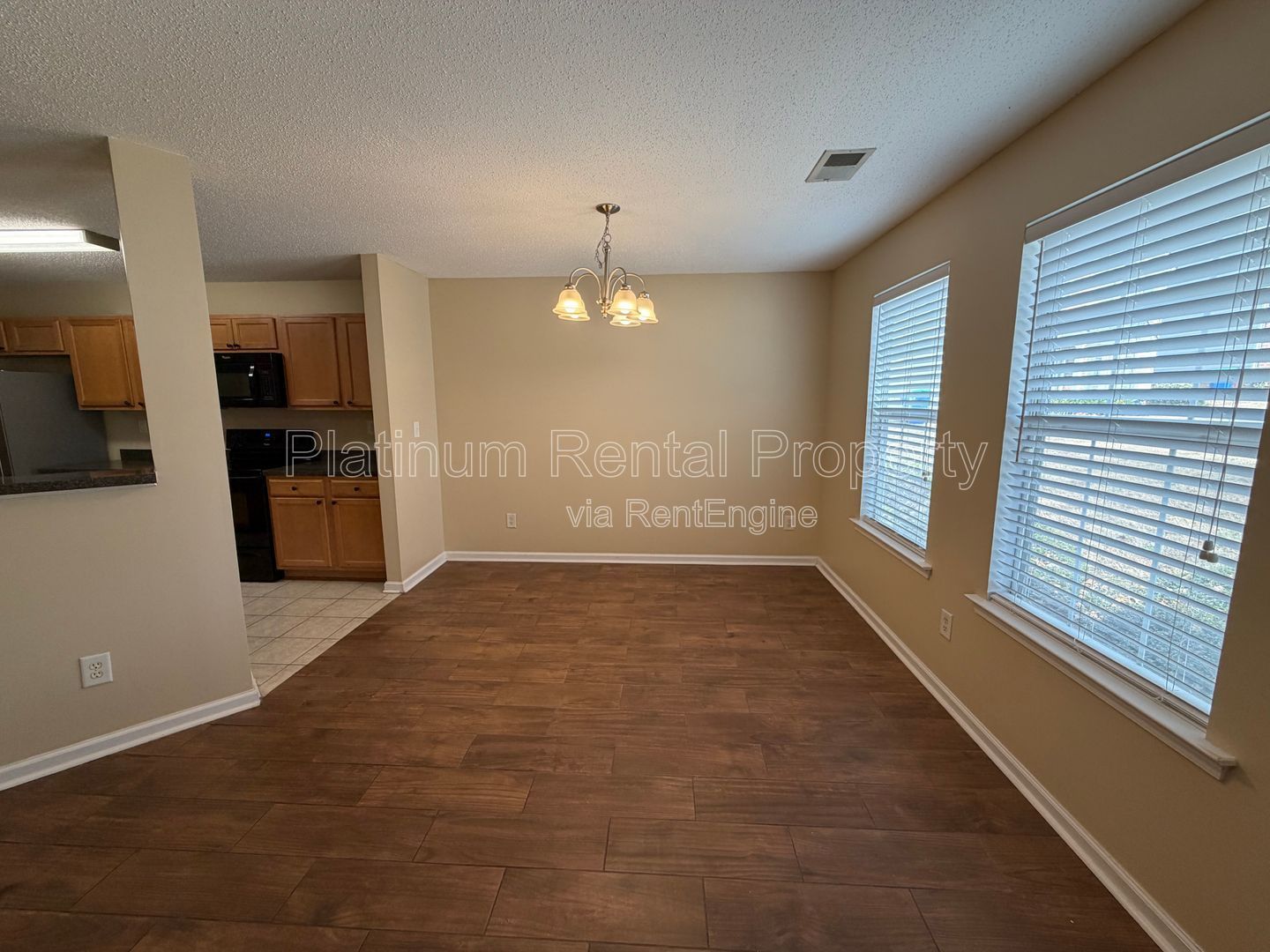 2 Bedroom, 2.5 Bathroom END unit townhome in Atlanta for rent by Platinum Property Management Services, Inc. property image