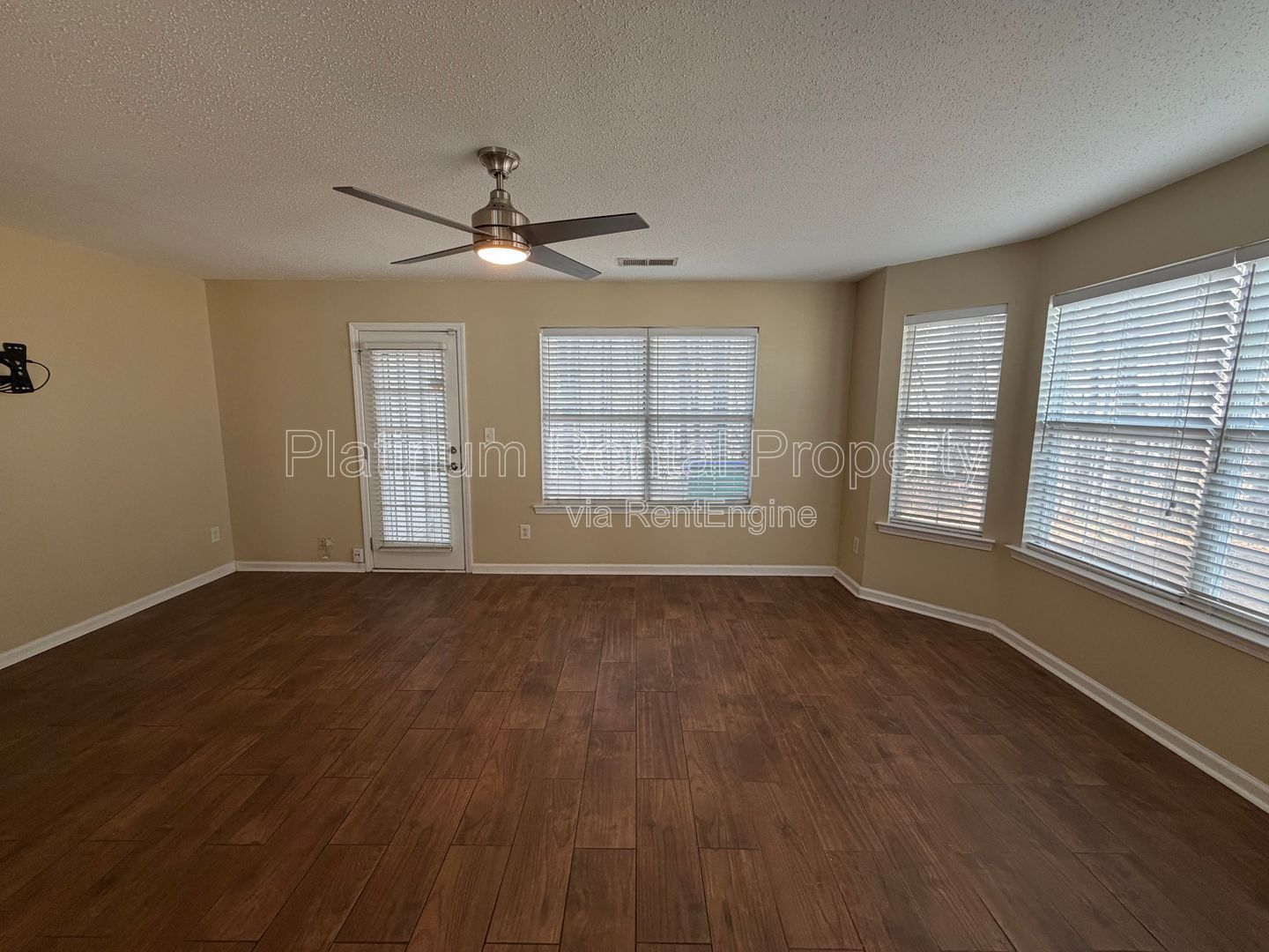 2 Bedroom, 2.5 Bathroom END unit townhome in Atlanta for rent by Platinum Property Management Services, Inc. property image