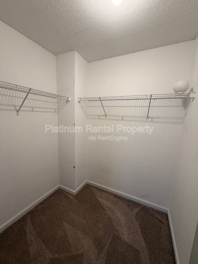 2 Bedroom, 2.5 Bathroom END unit townhome in Atlanta for rent by Platinum Property Management Services, Inc. property image