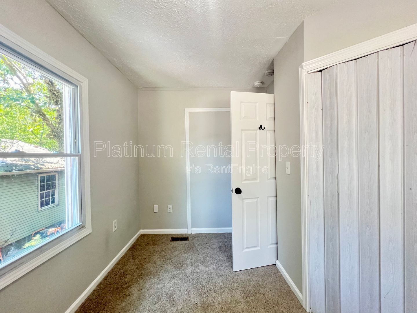 Charming, 4-bedroom, 1920's bungalow near the Beltline by Platinum Property Management Services, Inc. property image