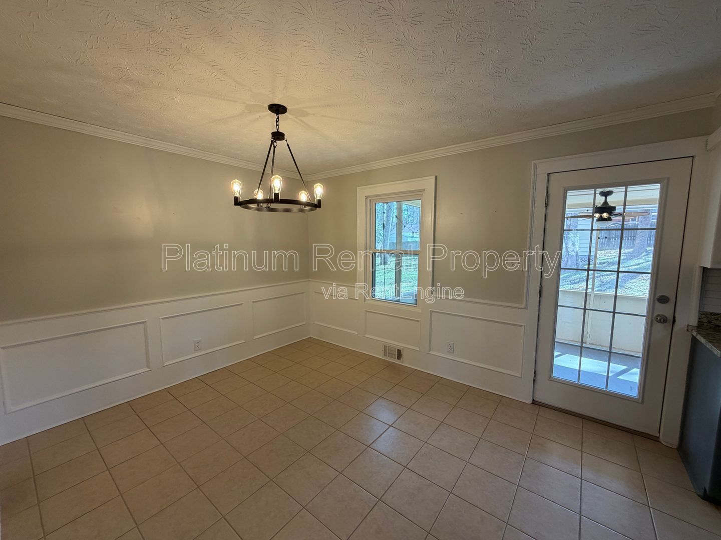 Clean and Cute 3 bedroom Brick Ranch home for rent in Snellville by Platinum Property Management Services, Inc. property image