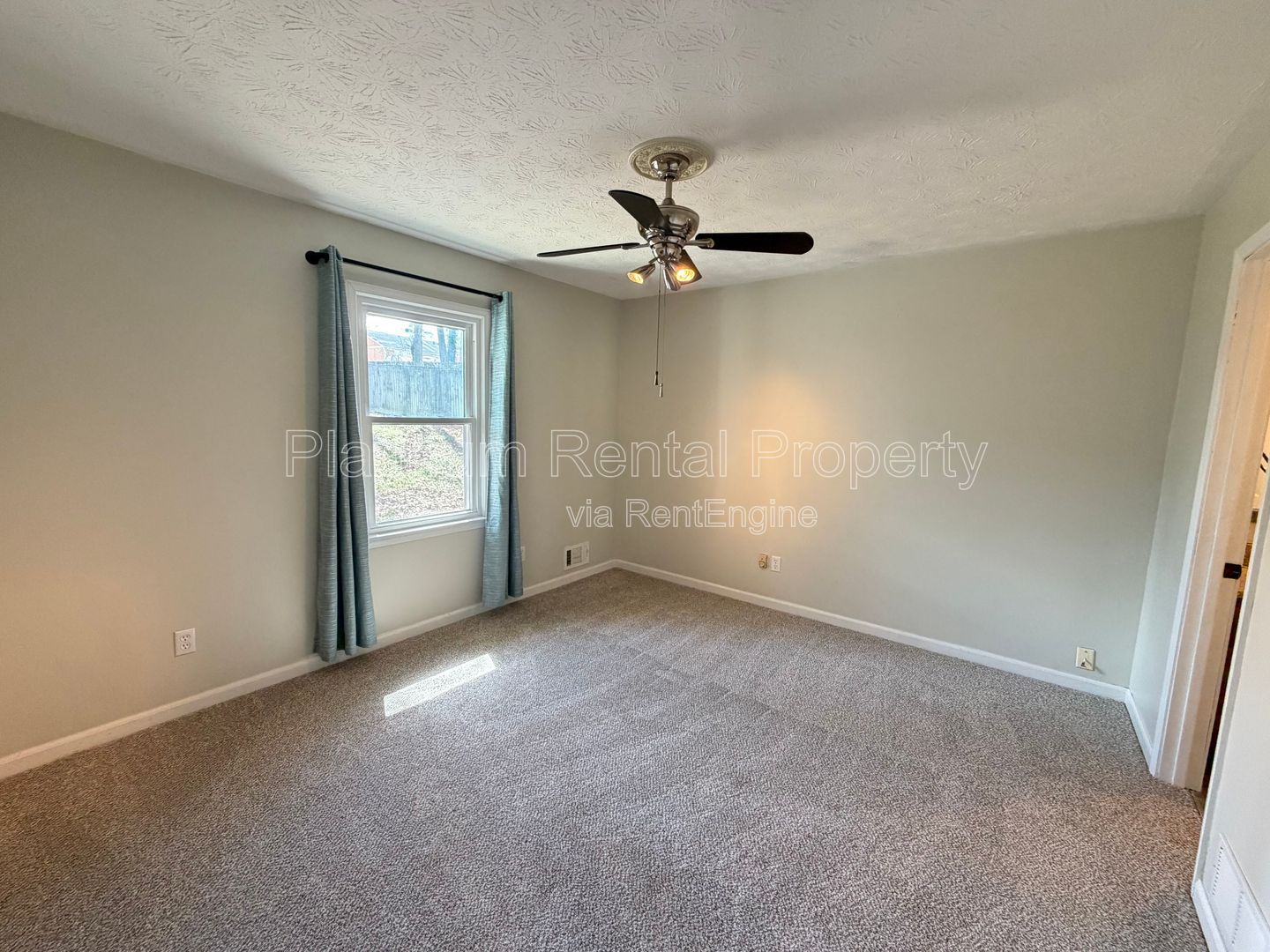 Clean and Cute 3 bedroom Brick Ranch home for rent in Snellville by Platinum Property Management Services, Inc. property image