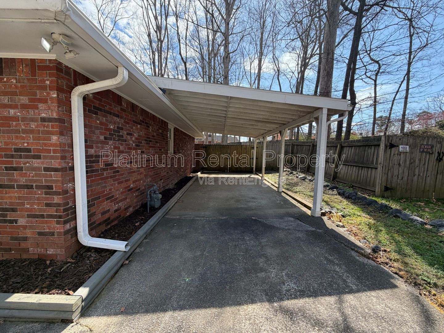 Clean and Cute 3 bedroom Brick Ranch home for rent in Snellville by Platinum Property Management Services, Inc. property image